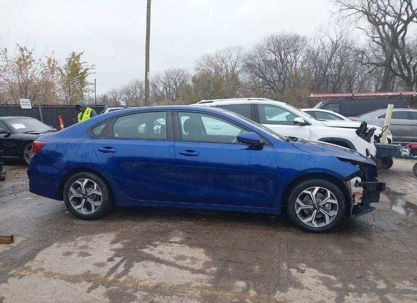 Photo 13 of 2019 Kia Forte LXS (VIN 3KPF24AD4KE074996)