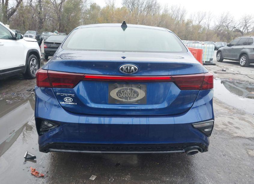 Photo 16 of 2019 Kia Forte LXS (VIN 3KPF24AD4KE074996)