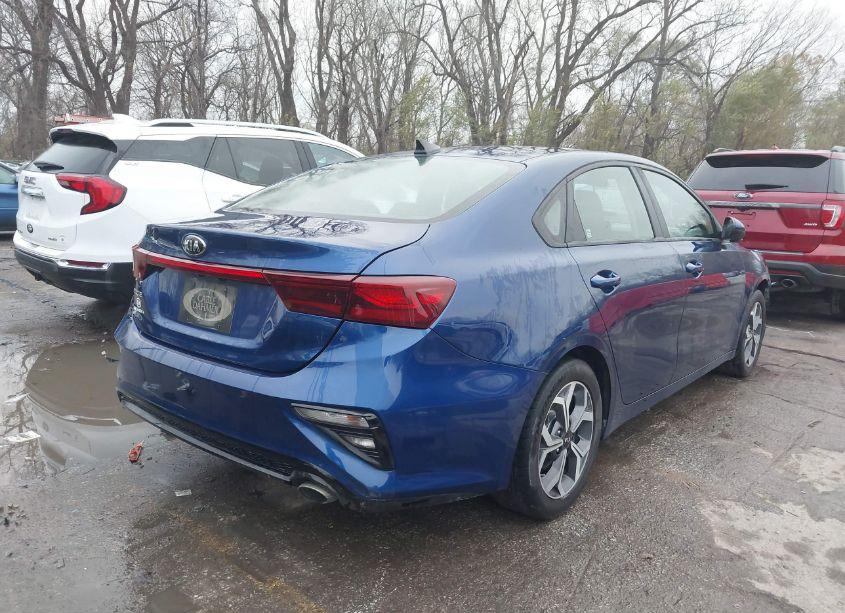 Photo 4 of 2019 Kia Forte LXS (VIN 3KPF24AD4KE074996)