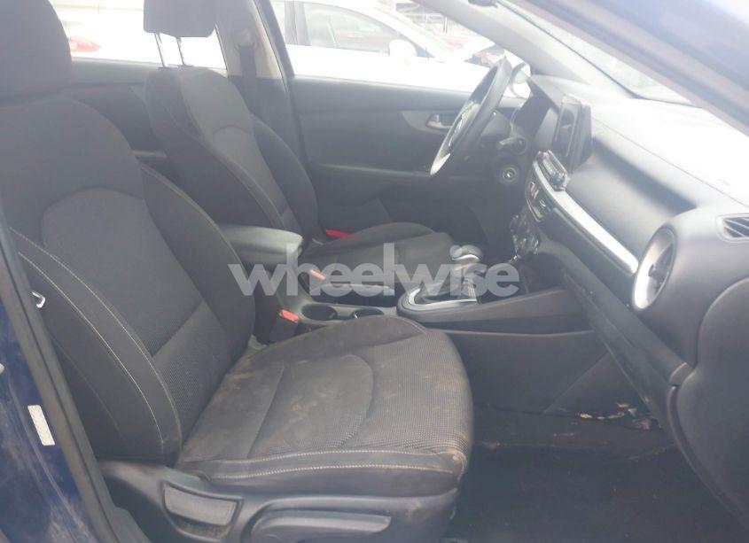 Photo 5 of 2019 Kia Forte LXS (VIN 3KPF24AD4KE085464)