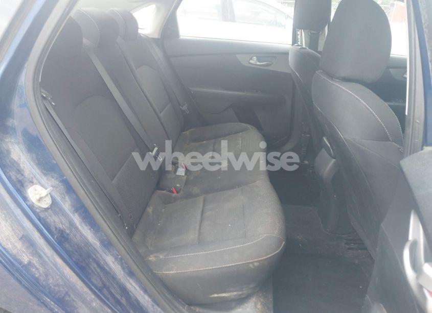 Photo 8 of 2019 Kia Forte LXS (VIN 3KPF24AD4KE085464)