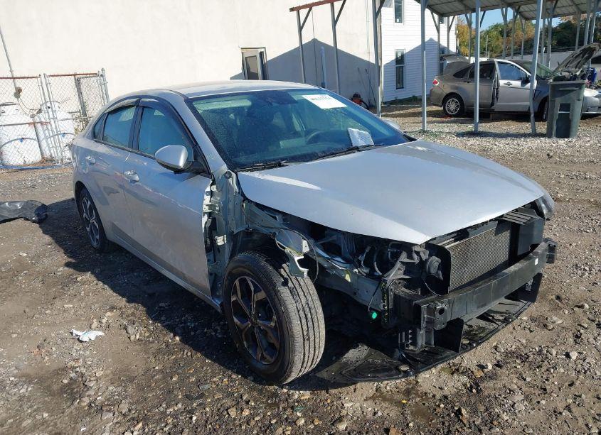 2019 Kia Forte LXS (VIN 3KPF24AD4KE085867) main photo