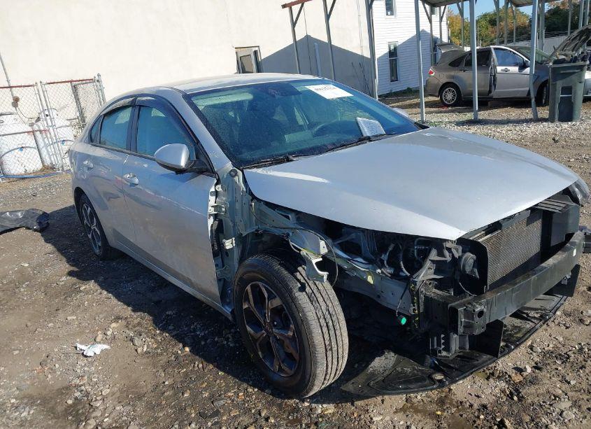 Photo 14 of 2019 Kia Forte LXS (VIN 3KPF24AD4KE085867)