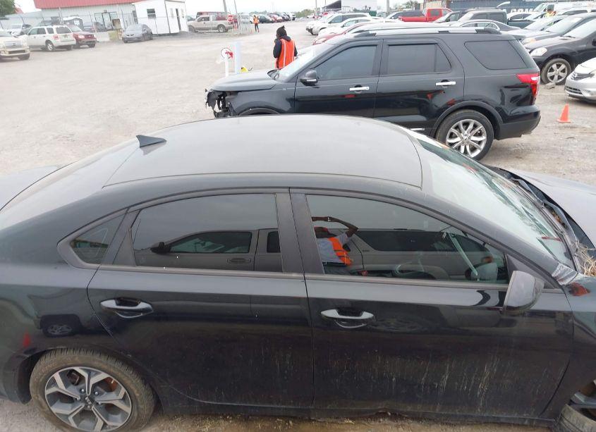 Photo 13 of 2019 Kia Forte LXS (VIN 3KPF24AD4KE086288)