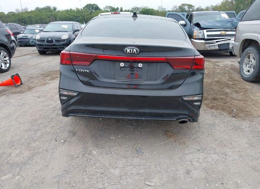 Photo 16 of 2019 Kia Forte LXS (VIN 3KPF24AD4KE086288)