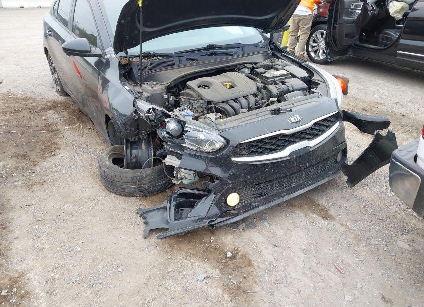 Photo 6 of 2019 Kia Forte LXS (VIN 3KPF24AD4KE086288)