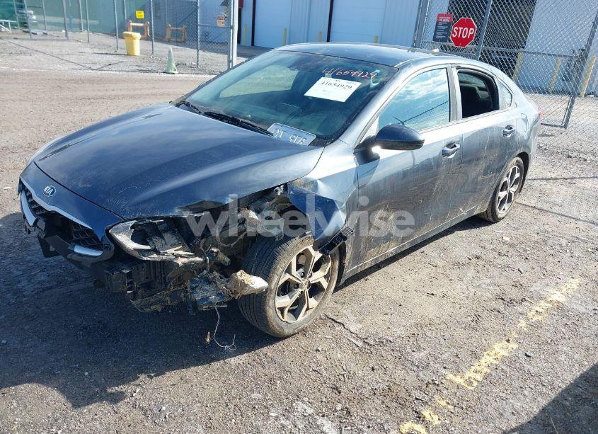 Photo 2 of 2019 Kia Forte LXS (VIN 3KPF24AD4KE092608)