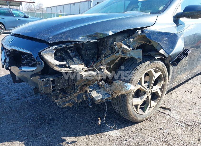 Photo 6 of 2019 Kia Forte LXS (VIN 3KPF24AD4KE092608)