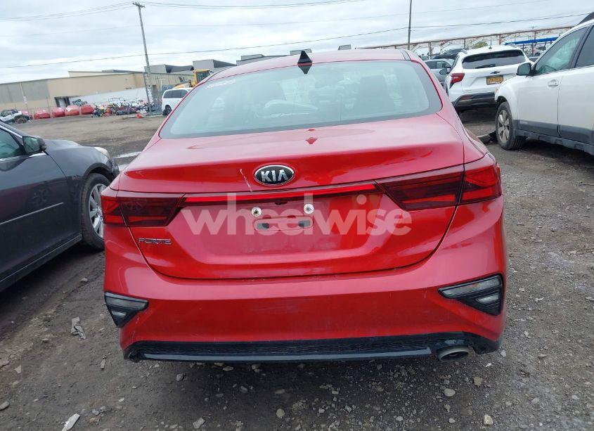 Photo 16 of 2019 Kia Forte LXS (VIN 3KPF24AD4KE098554)