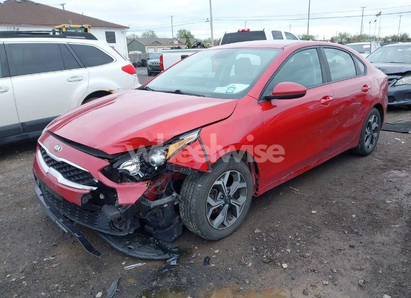 Photo 2 of 2019 Kia Forte LXS (VIN 3KPF24AD4KE098554)