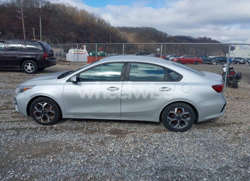 Photo 14 of 2019 Kia Forte LXS (VIN 3KPF24AD4KE098957)