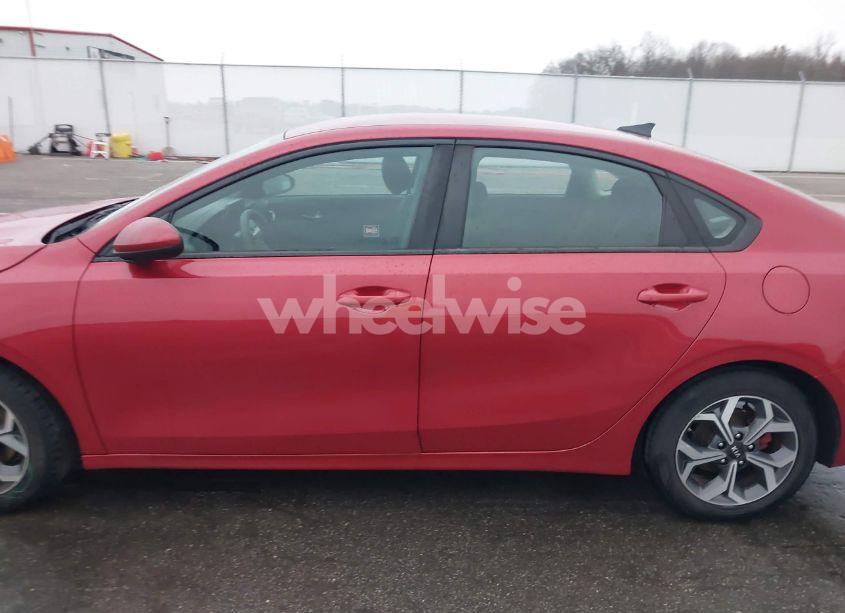 Photo 15 of 2019 Kia Forte LXS (VIN 3KPF24AD4KE114610)