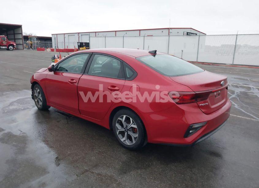 Photo 3 of 2019 Kia Forte LXS (VIN 3KPF24AD4KE114610)