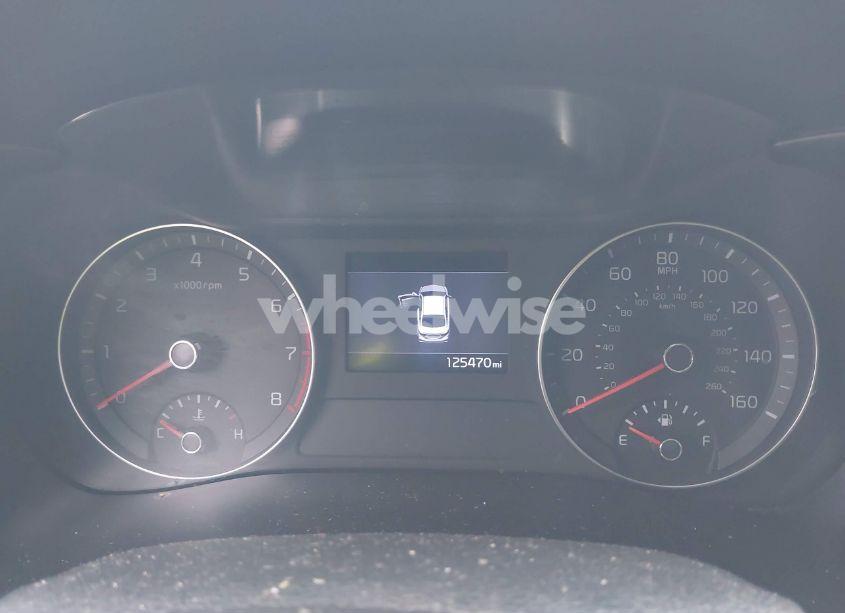 Photo 15 of 2019 Kia Forte LXS (VIN 3KPF24AD4KE114879)