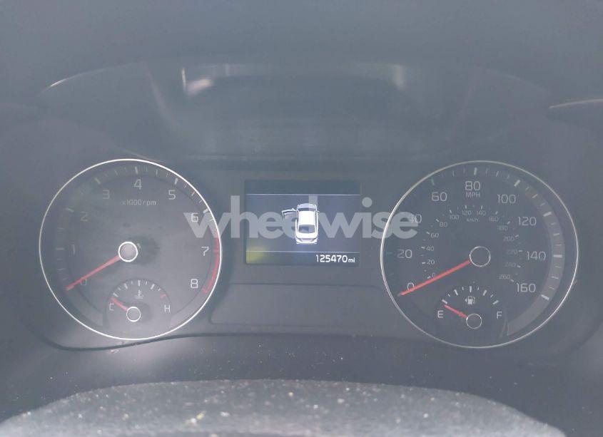 Photo 7 of 2019 Kia Forte LXS (VIN 3KPF24AD4KE114879)