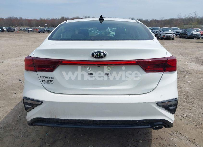 Photo 16 of 2019 Kia Forte LXS (VIN 3KPF24AD4KE135196)