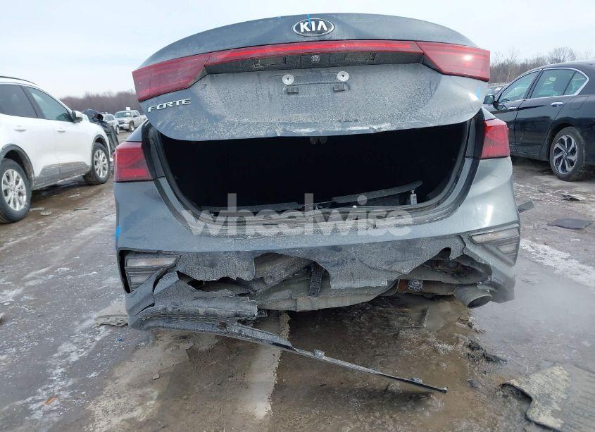 Photo 6 of 2020 Kia Forte LXS (VIN 3KPF24AD4LE147026)