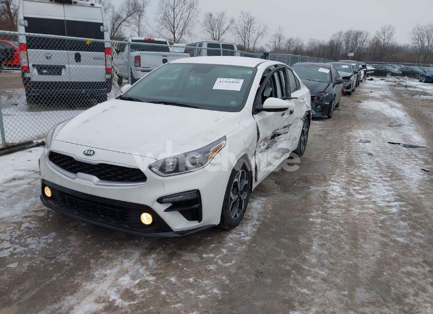 Photo 2 of 2020 Kia Forte LXS (VIN 3KPF24AD4LE157281)