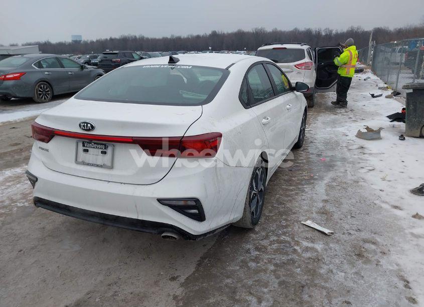 Photo 4 of 2020 Kia Forte LXS (VIN 3KPF24AD4LE157281)