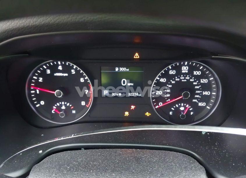 Photo 7 of 2020 Kia Forte LXS (VIN 3KPF24AD4LE157281)