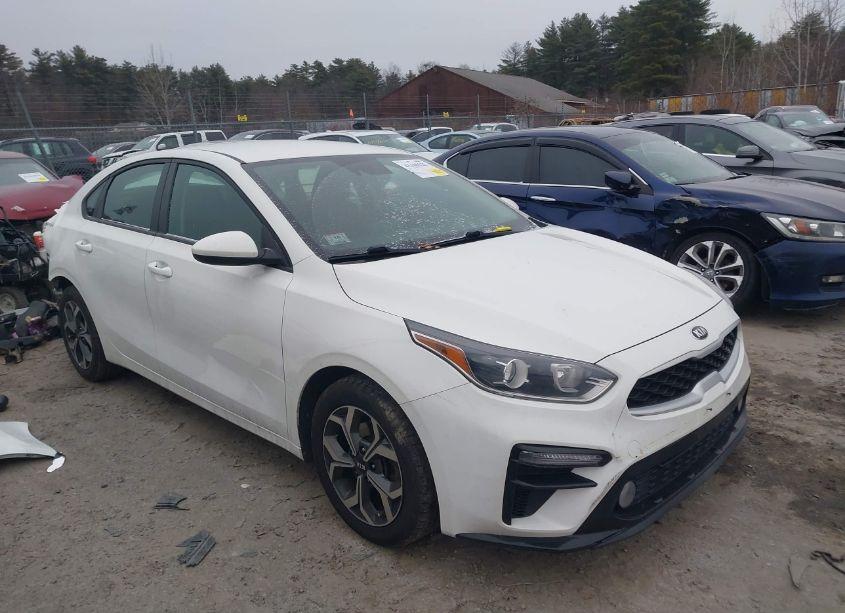 2020 Kia Forte LXS (VIN 3KPF24AD4LE160956) main photo