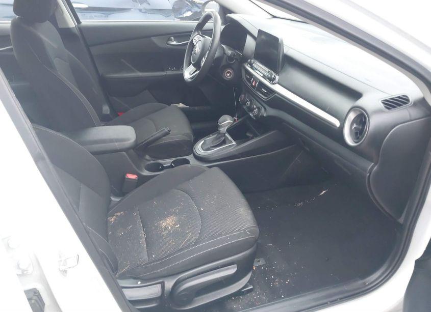 Photo 5 of 2020 Kia Forte LXS (VIN 3KPF24AD4LE160956)