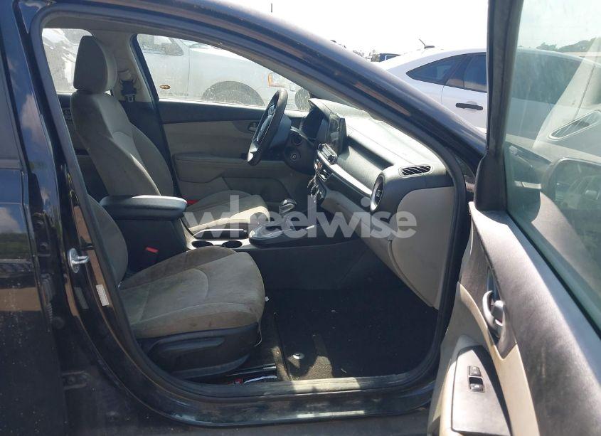 Photo 5 of 2020 Kia Forte LXS (VIN 3KPF24AD4LE171018)