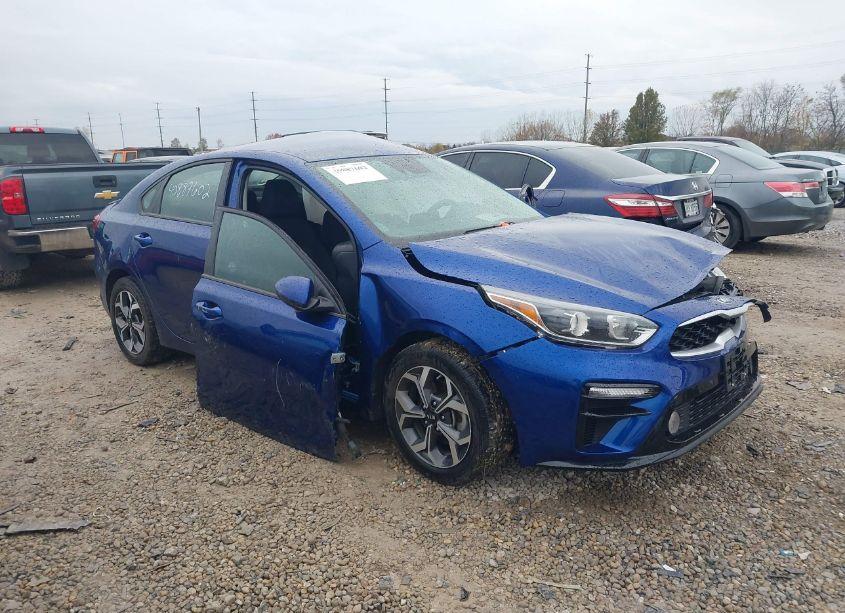 2020 Kia Forte LXS (VIN 3KPF24AD4LE193455) main photo