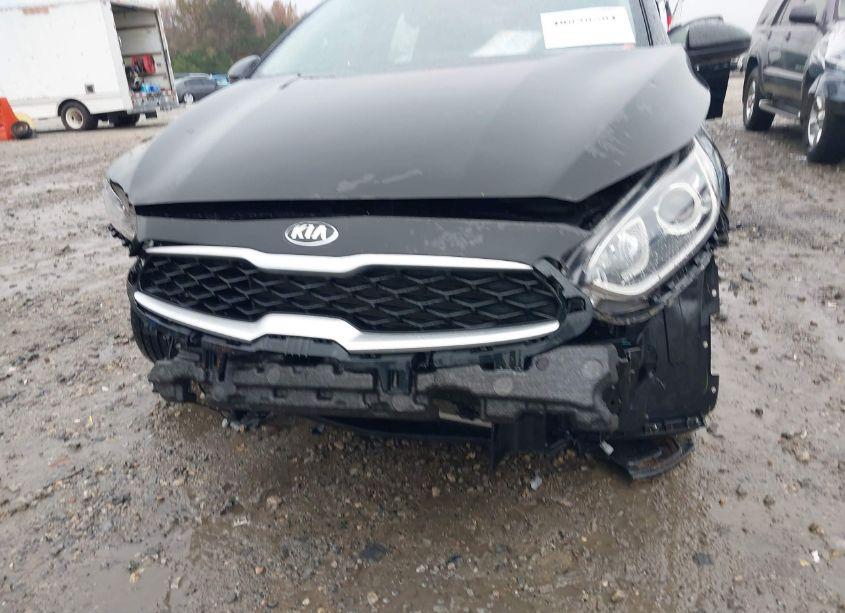 Photo 20 of 2020 Kia Forte LXS (VIN 3KPF24AD4LE200436)