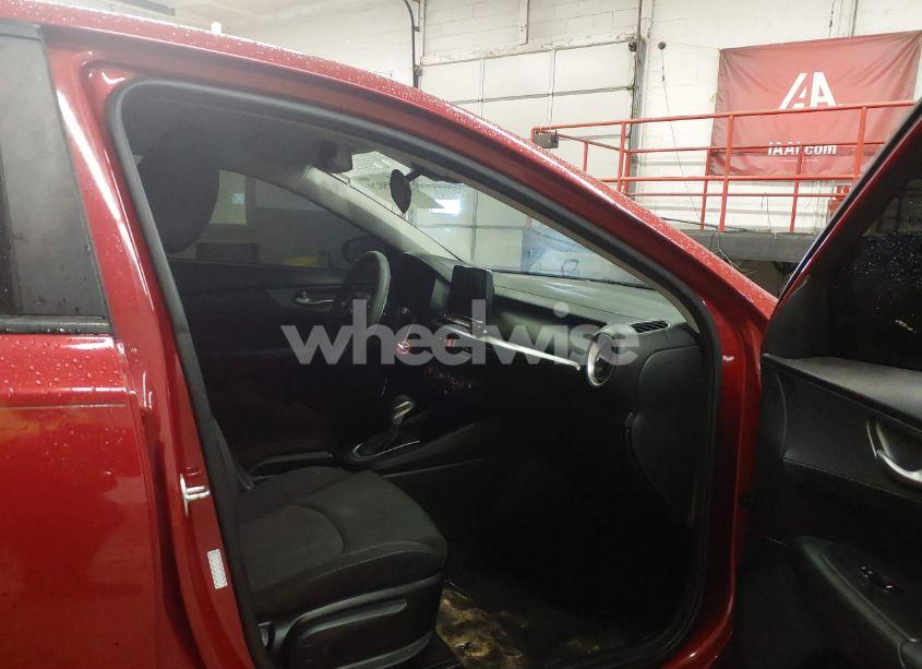 Photo 5 of 2020 Kia Forte LXS (VIN 3KPF24AD4LE205149)