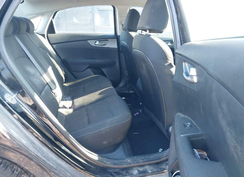 Photo 8 of 2020 Kia Forte LXS (VIN 3KPF24AD4LE208939)