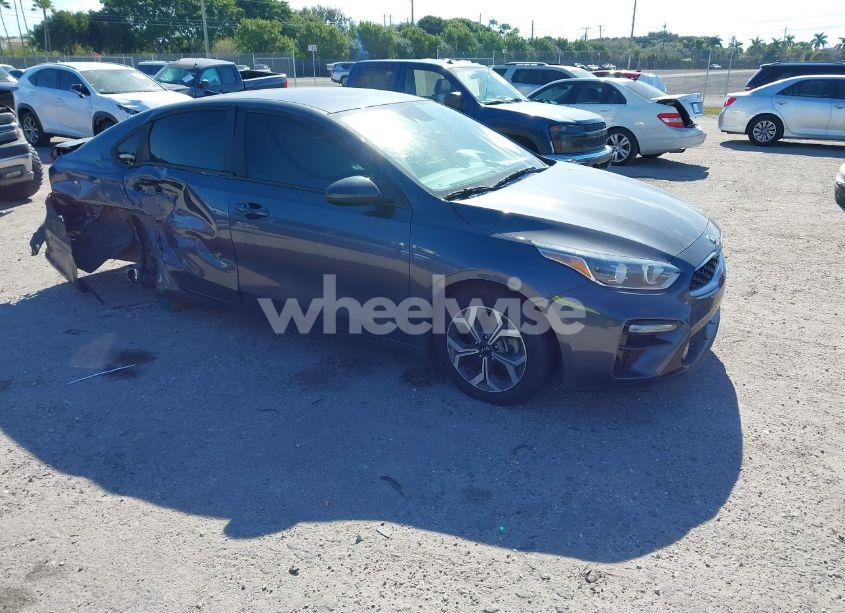 2020 Kia Forte LXS (VIN 3KPF24AD4LE210691) main photo