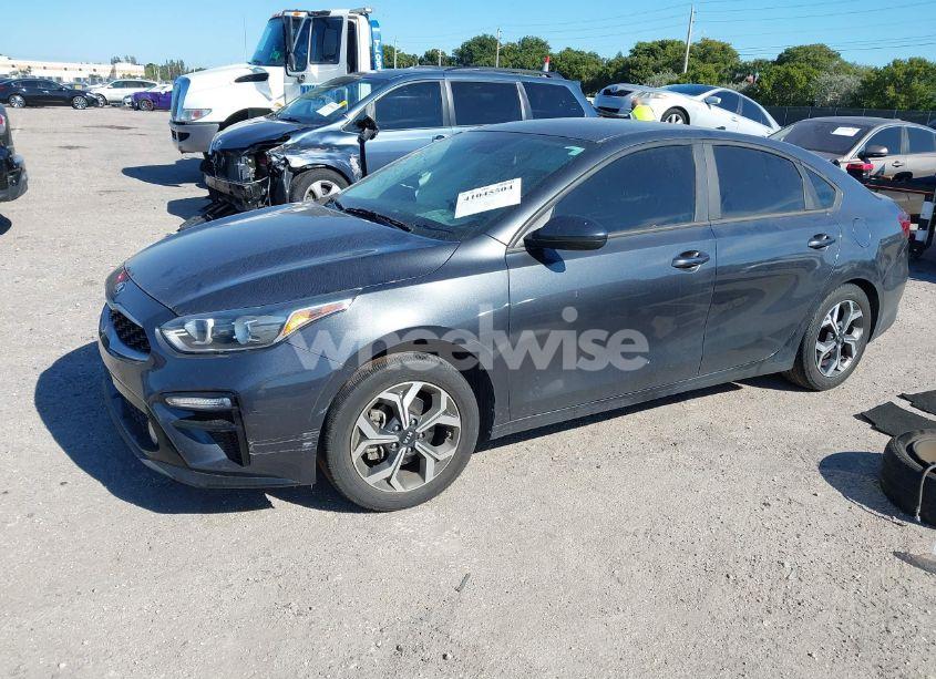 Photo 2 of 2020 Kia Forte LXS (VIN 3KPF24AD4LE210691)