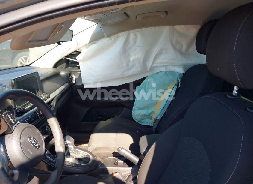 Photo 5 of 2020 Kia Forte LXS (VIN 3KPF24AD4LE210691)