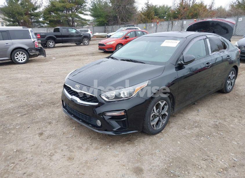 Photo 2 of 2020 Kia Forte LXS (VIN 3KPF24AD4LE217527)