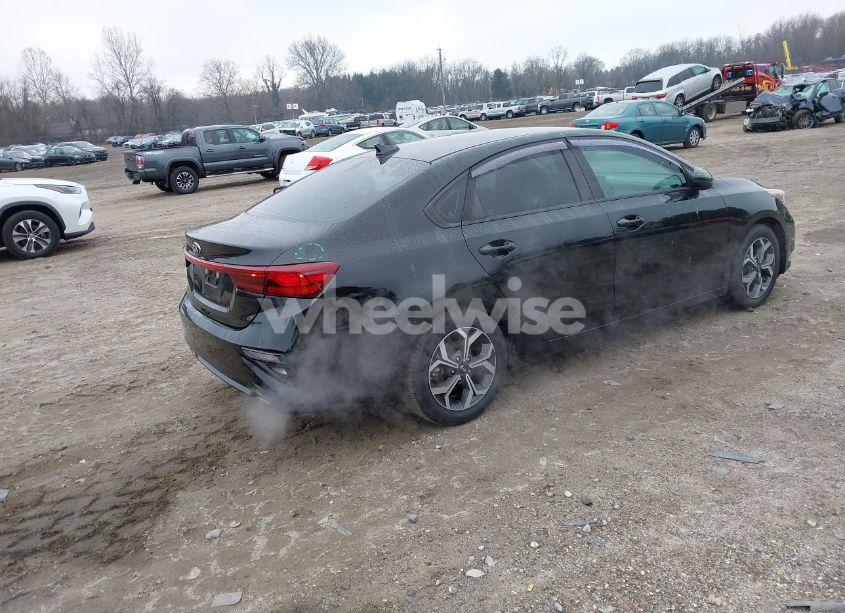 Photo 4 of 2020 Kia Forte LXS (VIN 3KPF24AD4LE217527)