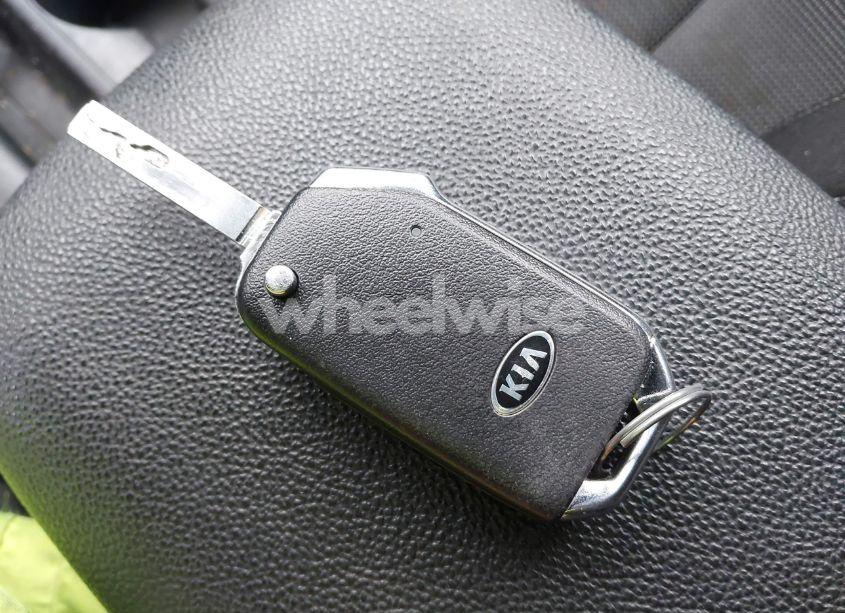 Photo 11 of 2020 Kia Forte LXS (VIN 3KPF24AD4LE231590)