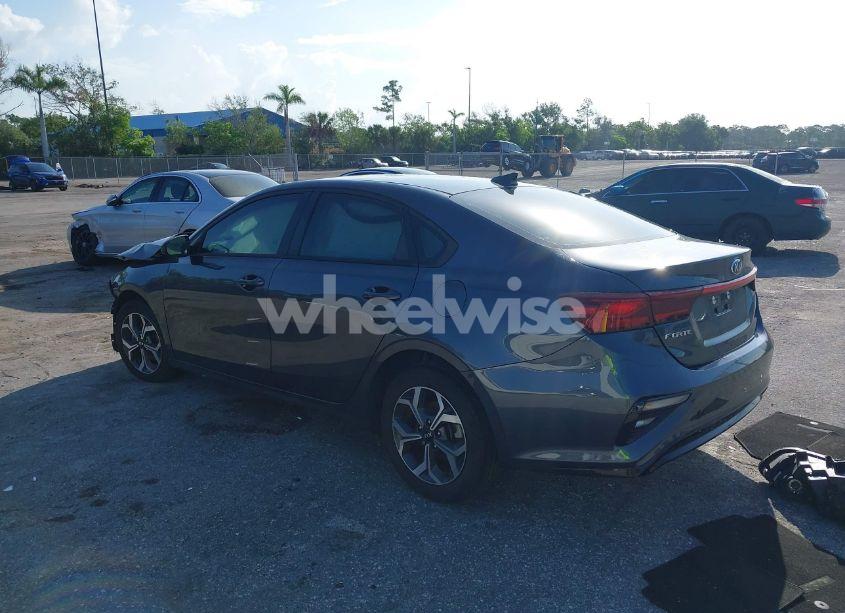 Photo 3 of 2020 Kia Forte LXS (VIN 3KPF24AD4LE234148)