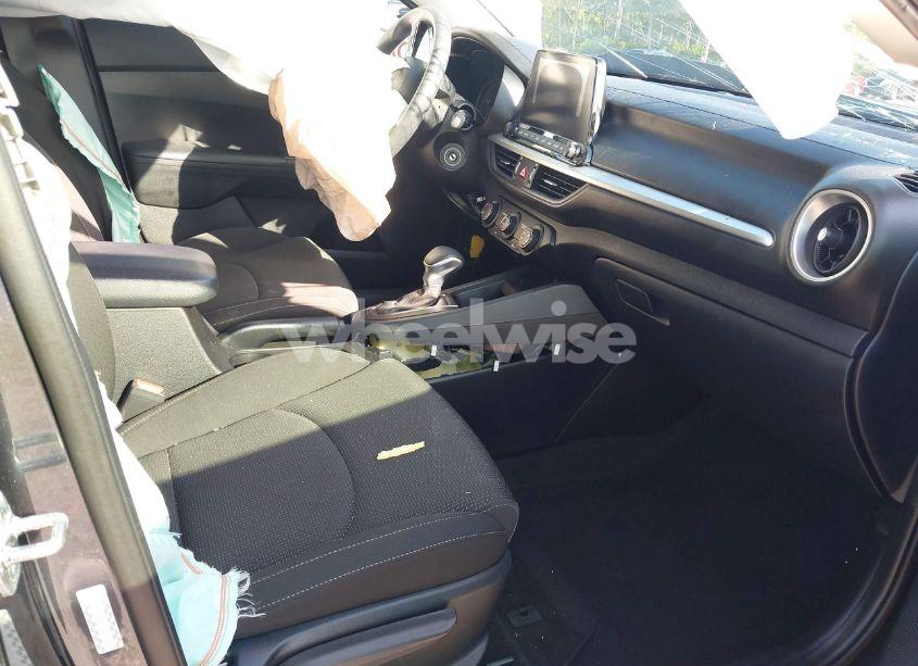 Photo 5 of 2020 Kia Forte LXS (VIN 3KPF24AD4LE234148)