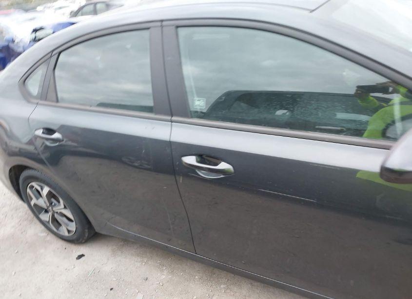 Photo 14 of 2020 Kia Forte LXS (VIN 3KPF24AD4LE252777)