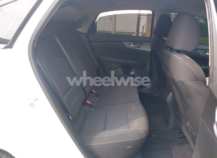 Photo 8 of 2020 Kia Forte LXS (VIN 3KPF24AD4LE260944)