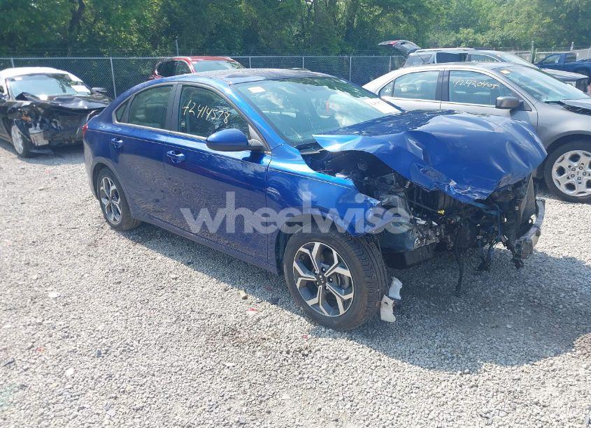 2021 Kia Forte LXS (VIN 3KPF24AD4ME283299) main photo