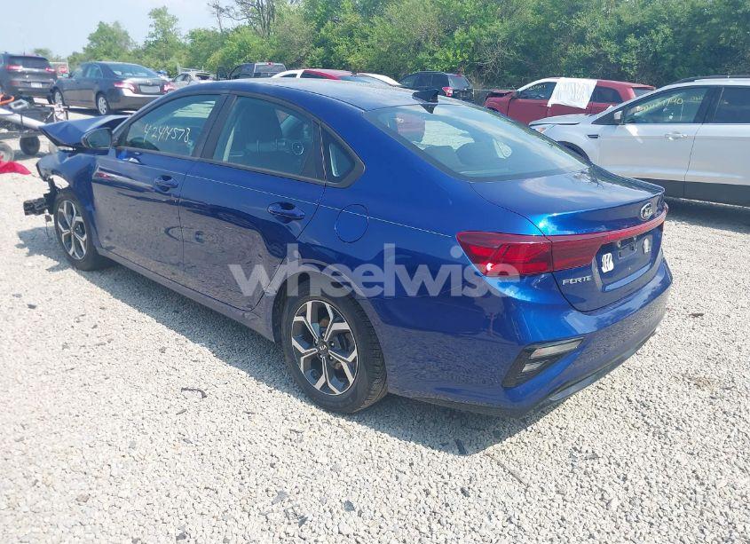 Photo 3 of 2021 Kia Forte LXS (VIN 3KPF24AD4ME283299)
