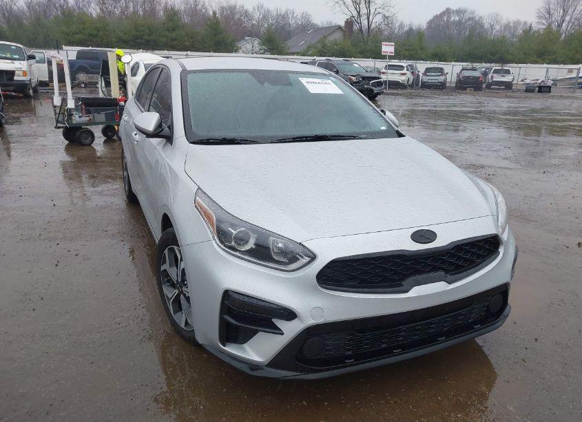 2021 Kia Forte LXS (VIN 3KPF24AD4ME291970) main photo