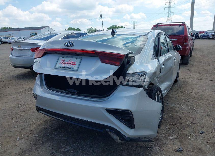 Photo 4 of 2021 Kia Forte LXS (VIN 3KPF24AD4ME302515)