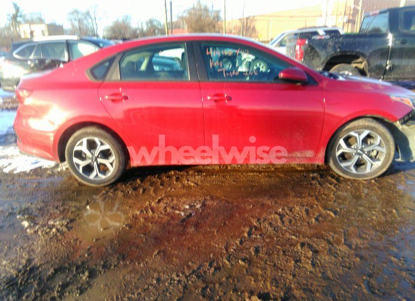 Photo 13 of 2021 Kia Forte LXS (VIN 3KPF24AD4ME305396)