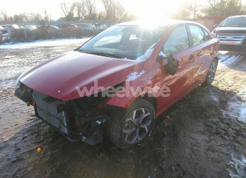 Photo 2 of 2021 Kia Forte LXS (VIN 3KPF24AD4ME305396)