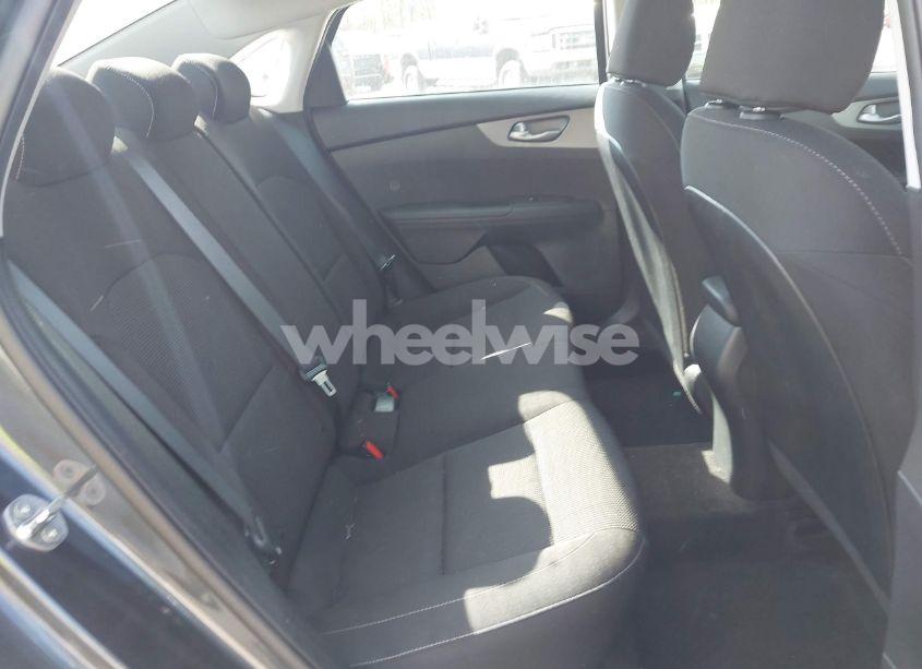 Photo 8 of 2021 Kia Forte LXS (VIN 3KPF24AD4ME326202)