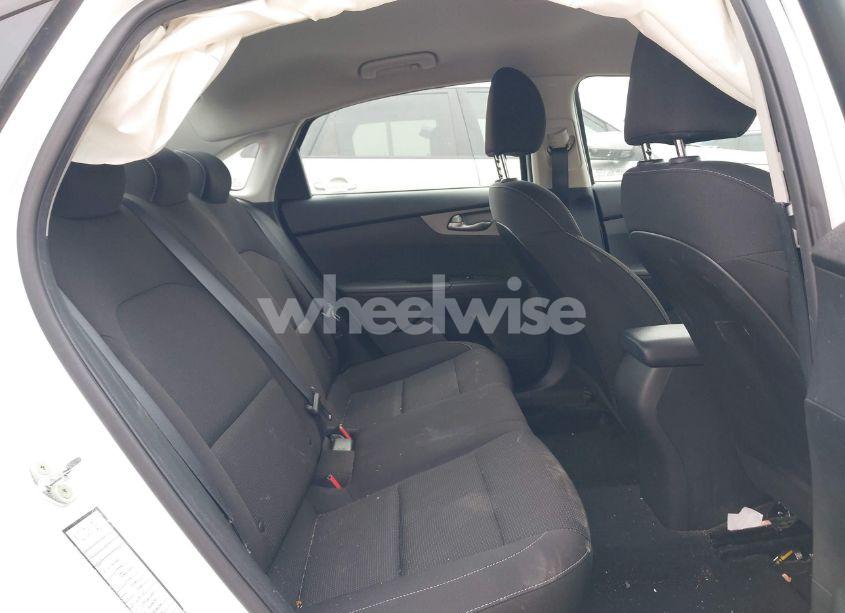 Photo 8 of 2021 Kia Forte LXS (VIN 3KPF24AD4ME337443)