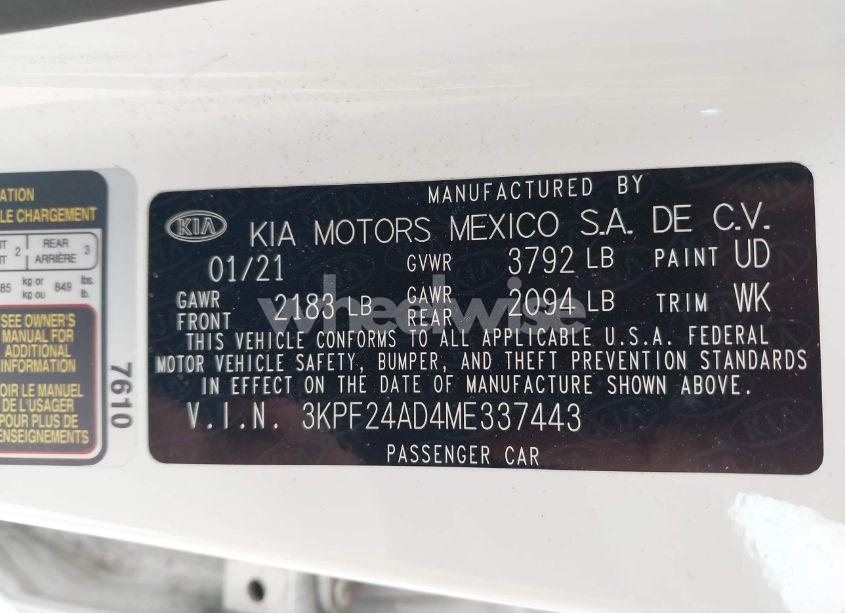 Photo 9 of 2021 Kia Forte LXS (VIN 3KPF24AD4ME337443)